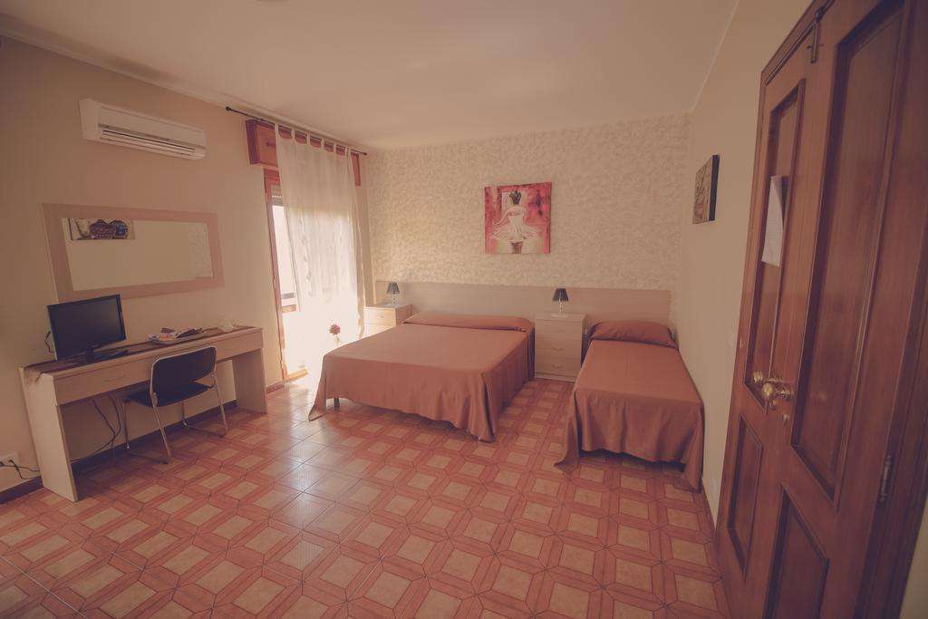 Cassiodoro Rooms Affittacamere Catanzaro Exterior photo