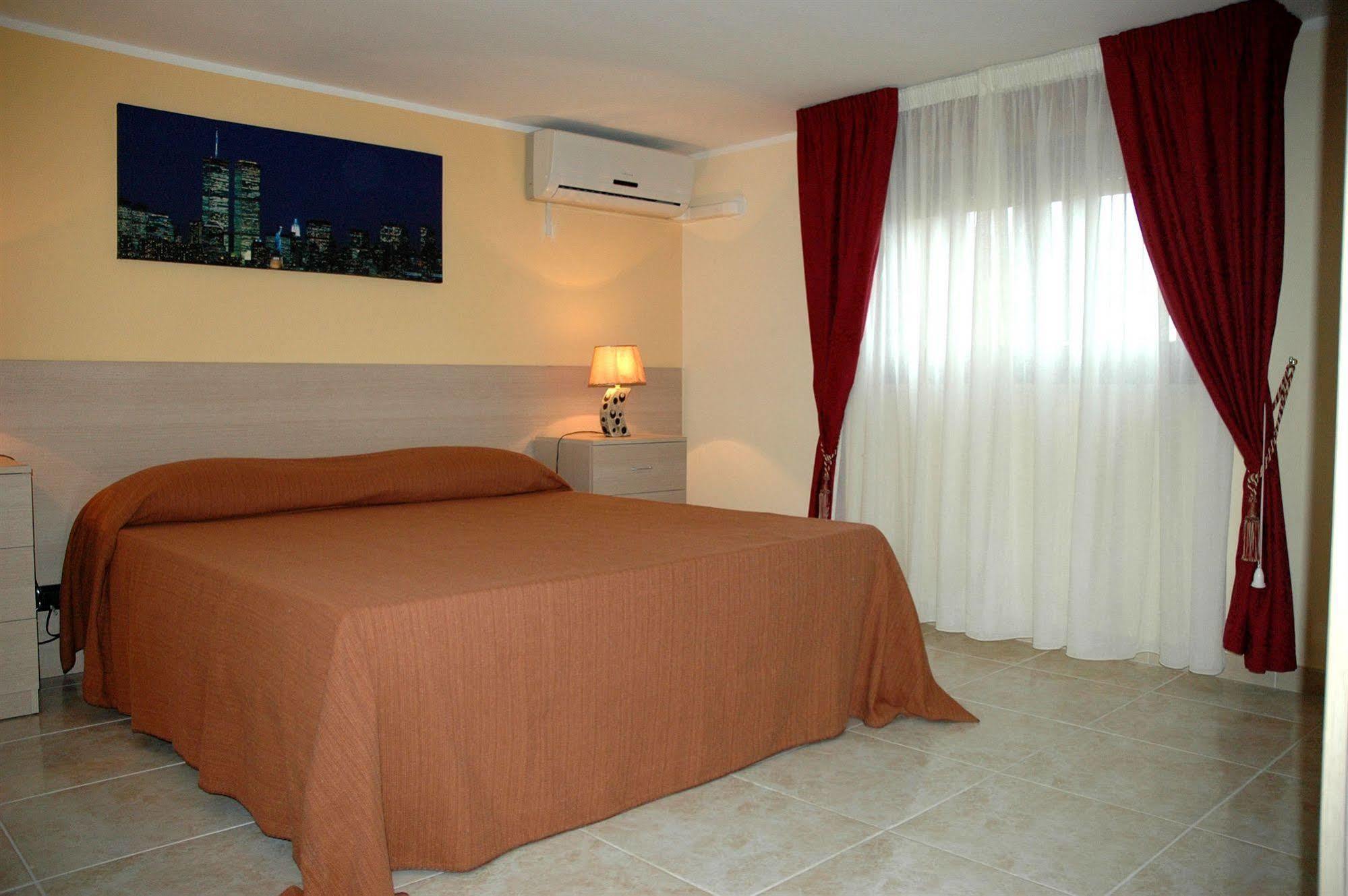 Cassiodoro Rooms Affittacamere Catanzaro Exterior photo