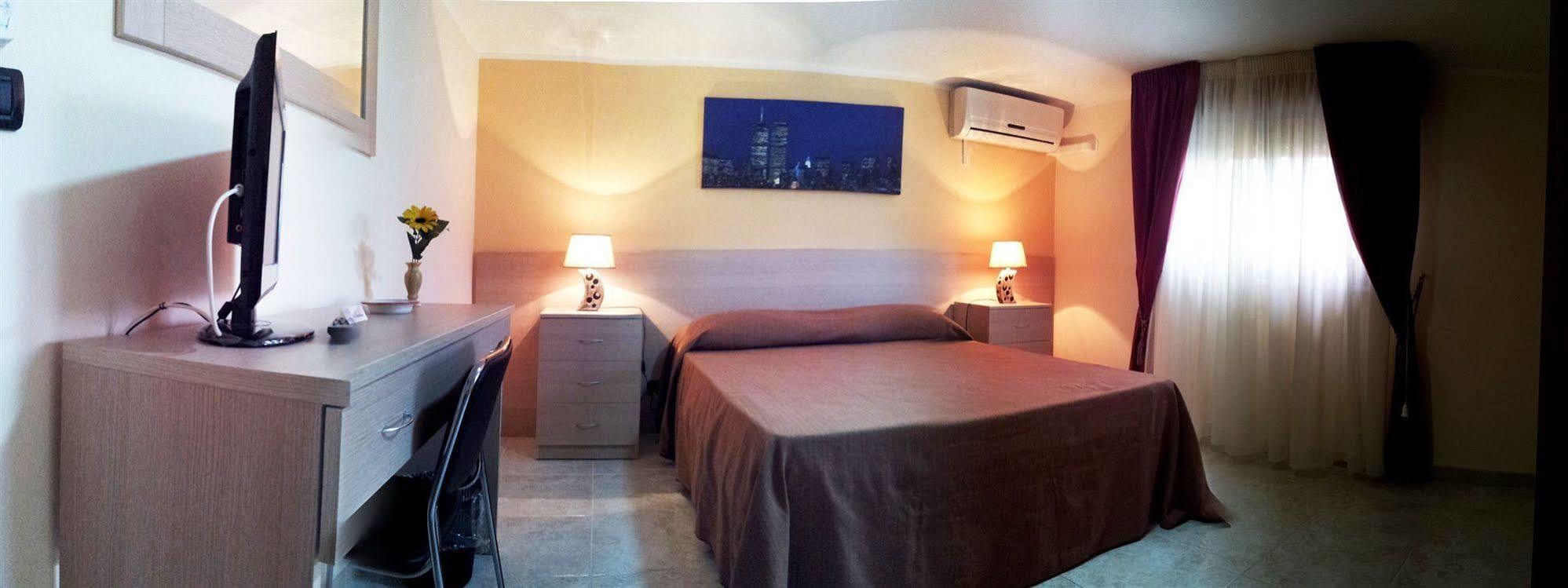 Cassiodoro Rooms Affittacamere Catanzaro Exterior photo